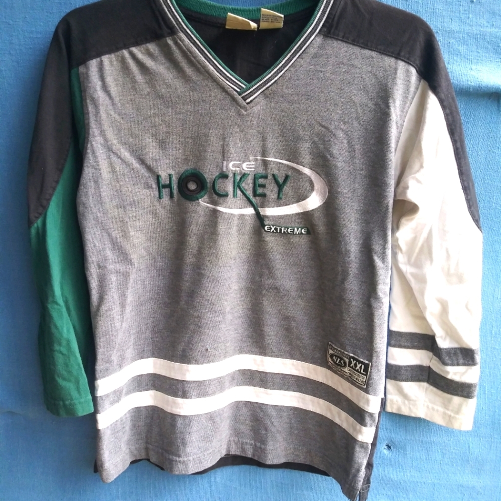 New Legends Boys Size 10 Long Sleeve Ice Hockey T-shirt